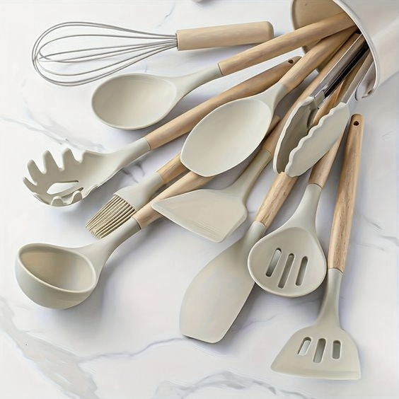 KITCHEN UTENSILS 19 PC